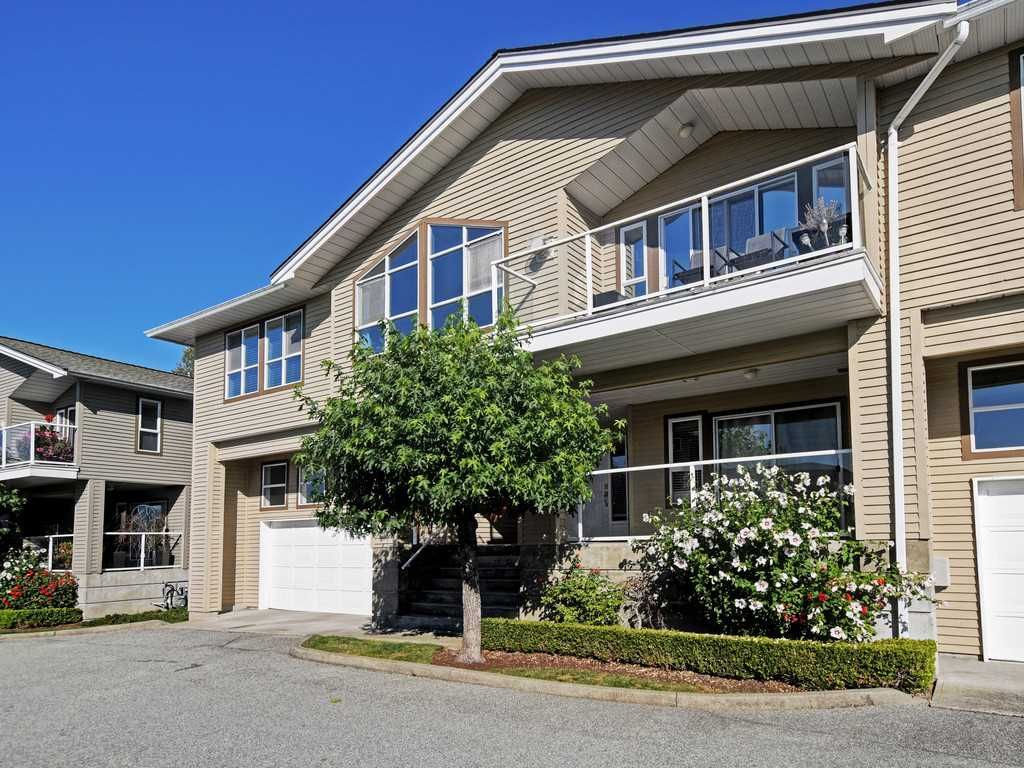 Main Photo: 1136 CLERIHUE Road in Port Coquitlam: Citadel PQ Townhouse for sale : MLS®# R2400159