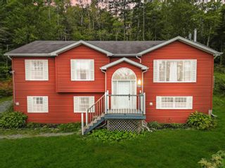 Photo 1: 112 Tina Court in Porters Lake: 31-Lawrencetown, Lake Echo, Port Residential for sale (Halifax-Dartmouth)  : MLS®# 202319282