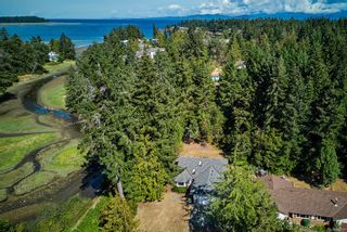 Photo 2: 1665 Northwest Bay Rd in Nanoose Bay: PQ Nanoose House for sale (Parksville/Qualicum)  : MLS®# 922338