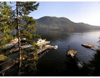 Photo 6: 321 SASAMAT Lane in North Vancouver: Woodlands-Sunshine-Cascade Home for sale ()  : MLS®# V759715