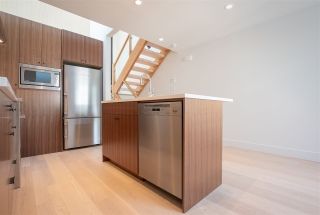 Photo 9: 1676 ARBUTUS Street in Vancouver: Kitsilano Townhouse for sale in "ARBUTUS COURT" (Vancouver West)  : MLS®# R2527219