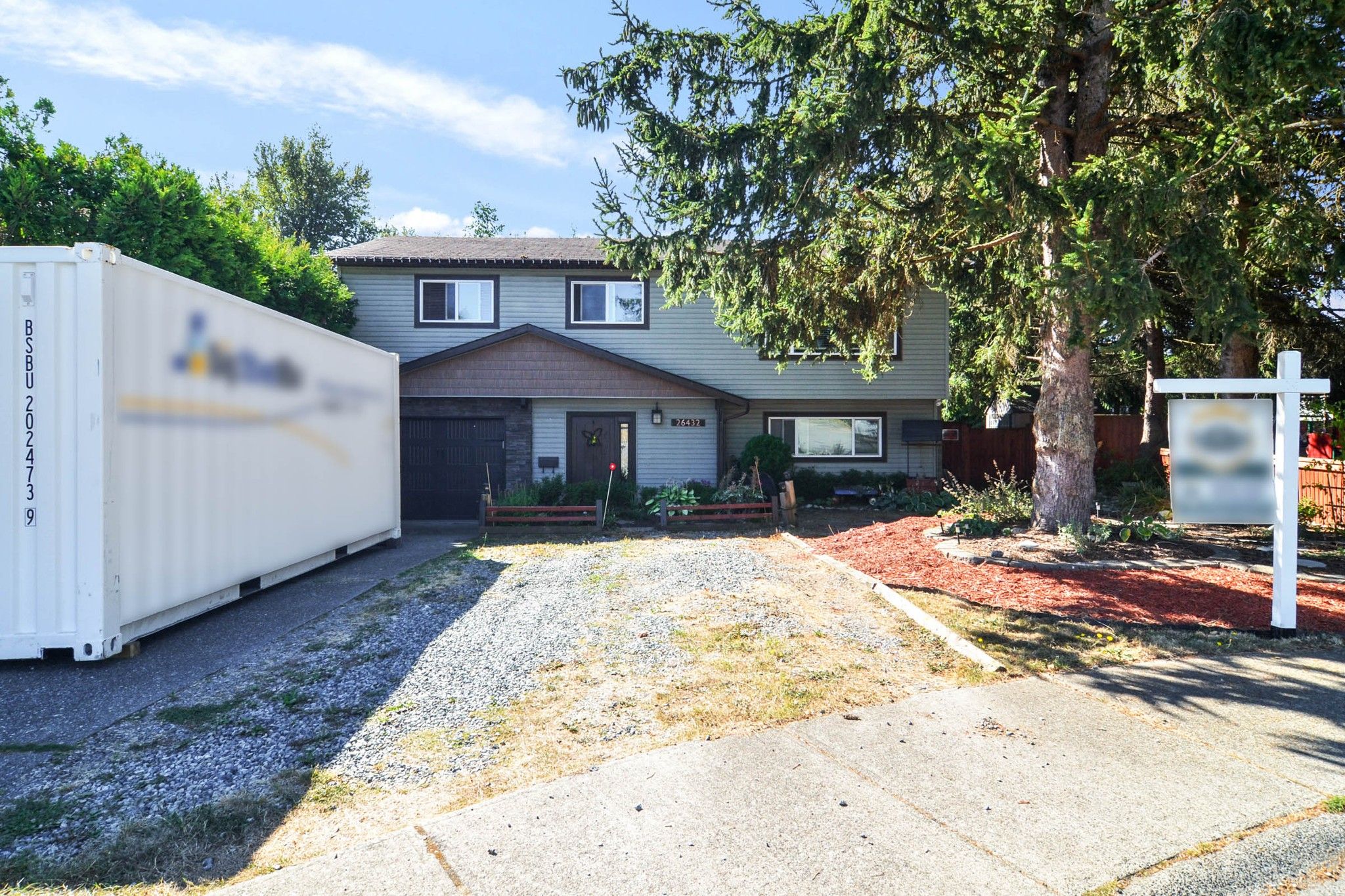 Main Photo: 26432 28A Avenue in Langley: Aldergrove Langley House for sale : MLS®# R2722469