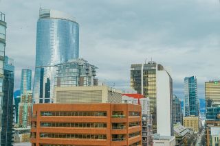 Photo 23: 2001 1188 HOWE Street in Vancouver: Downtown VW Condo for sale (Vancouver West)  : MLS®# R2635095
