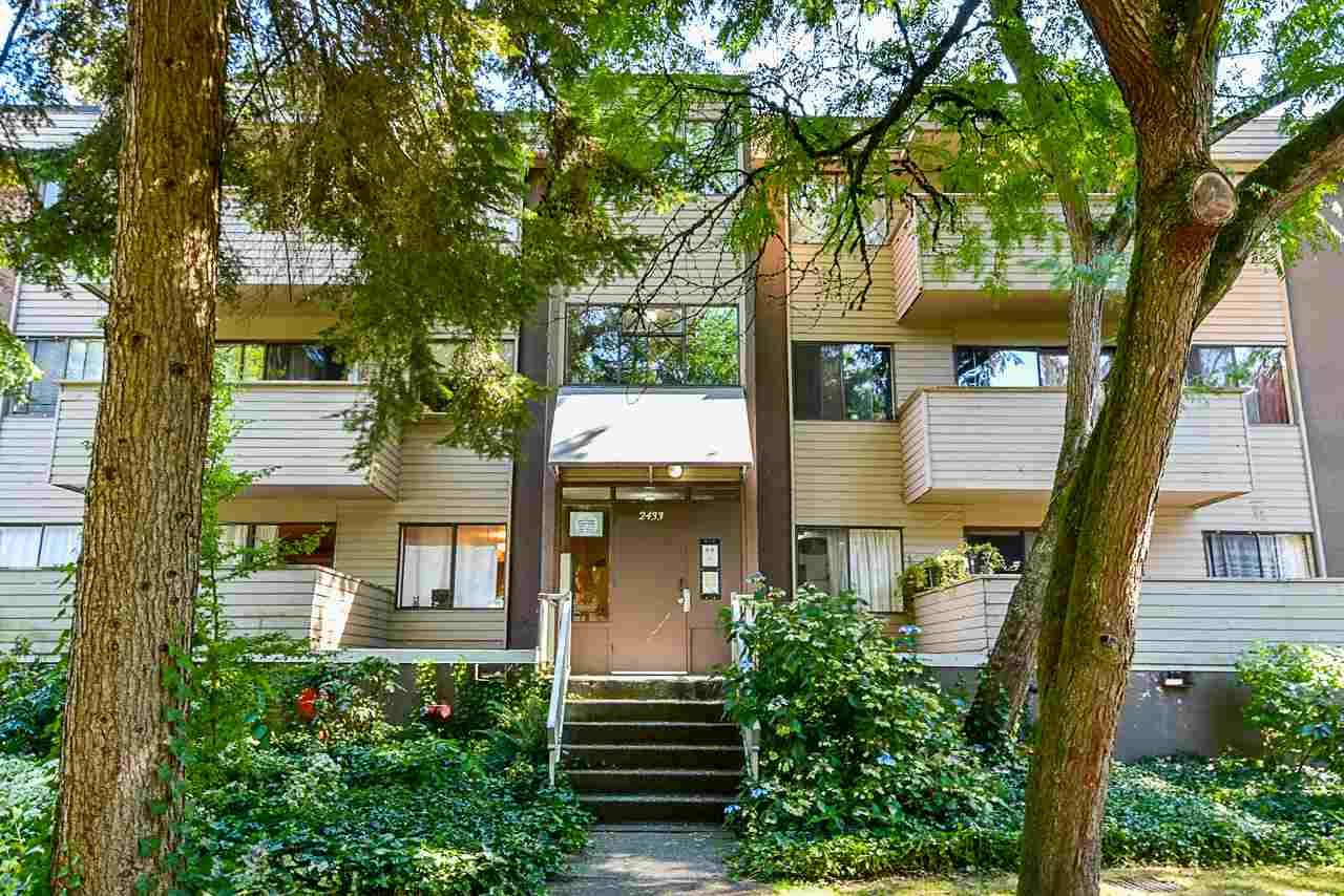 Main Photo: 3 2433 KELLY Avenue in Port Coquitlam: Central Pt Coquitlam Condo for sale : MLS®# R2498114