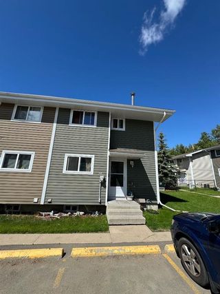 Main Photo: 21 5806 61 Street: Red Deer Row/Townhouse for sale : MLS®# A2136120