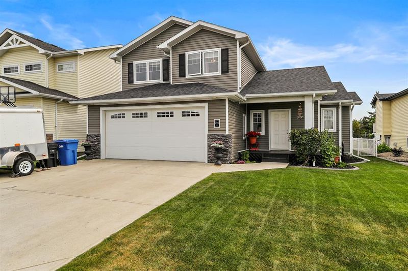 FEATURED LISTING: 740 Stonehaven Drive Carstairs