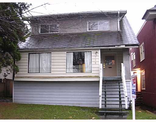 Main Photo: 716 E 15TH AV in : Mount Pleasant VE House for sale : MLS®# V797407