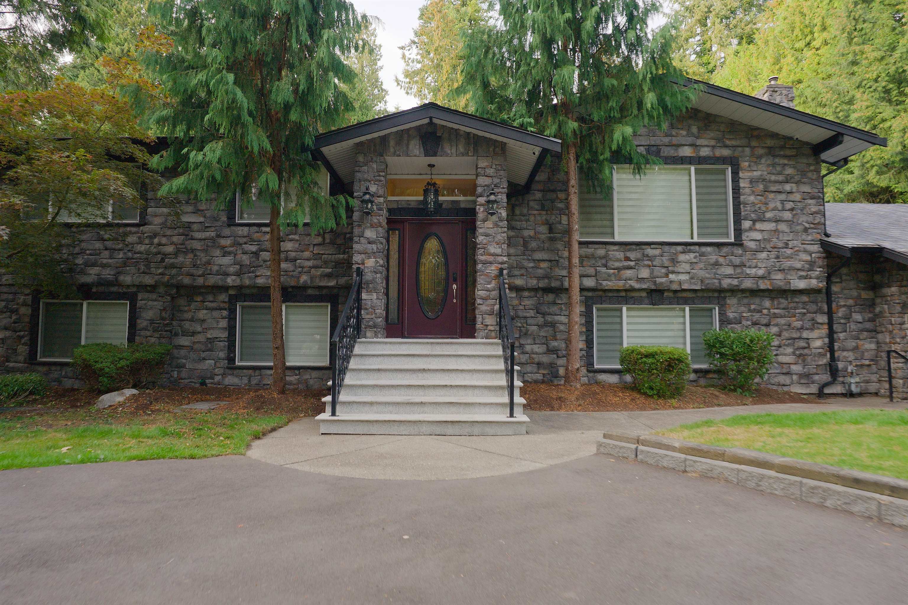 Main Photo: 13881 56 Avenue in Surrey: Panorama Ridge House for sale : MLS®# R2845578