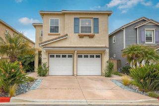 Main Photo: House for sale : 5 bedrooms : 1404 Enchante Wy in Oceanside