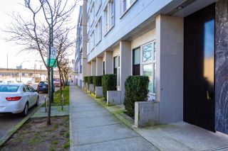Photo 2: 211 626 ALEXANDER STREET in Vancouver: Strathcona Condo for sale (Vancouver East)  : MLS®# R2445755