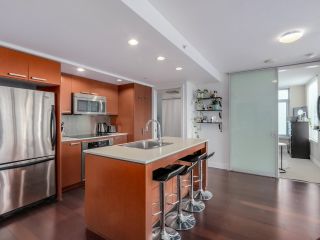 Photo 1: 1102 1255 SEYMOUR Street in Vancouver: Downtown VW Condo for sale in "ELAN" (Vancouver West)  : MLS®# R2066836