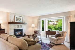 Photo 10: 2233 Lifton Pl in Saanich: SE Arbutus House for sale (Saanich East)  : MLS®# 962179