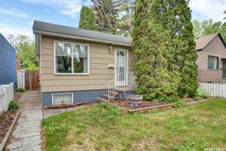 Photo 1: 1320 Coy Avenue in Saskatoon: Buena Vista Residential for sale : MLS®# SK930302