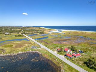 Photo 2: 179 Hawk Point Road in Clark's Harbour: 407-Shelburne County Residential for sale (South Shore)  : MLS®# 202320332