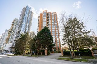 Main Photo: 1503 4350 BERESFORD Street in Burnaby: Metrotown Condo for sale in "CARLTON ON THE PARK" (Burnaby South)  : MLS®# R2761059