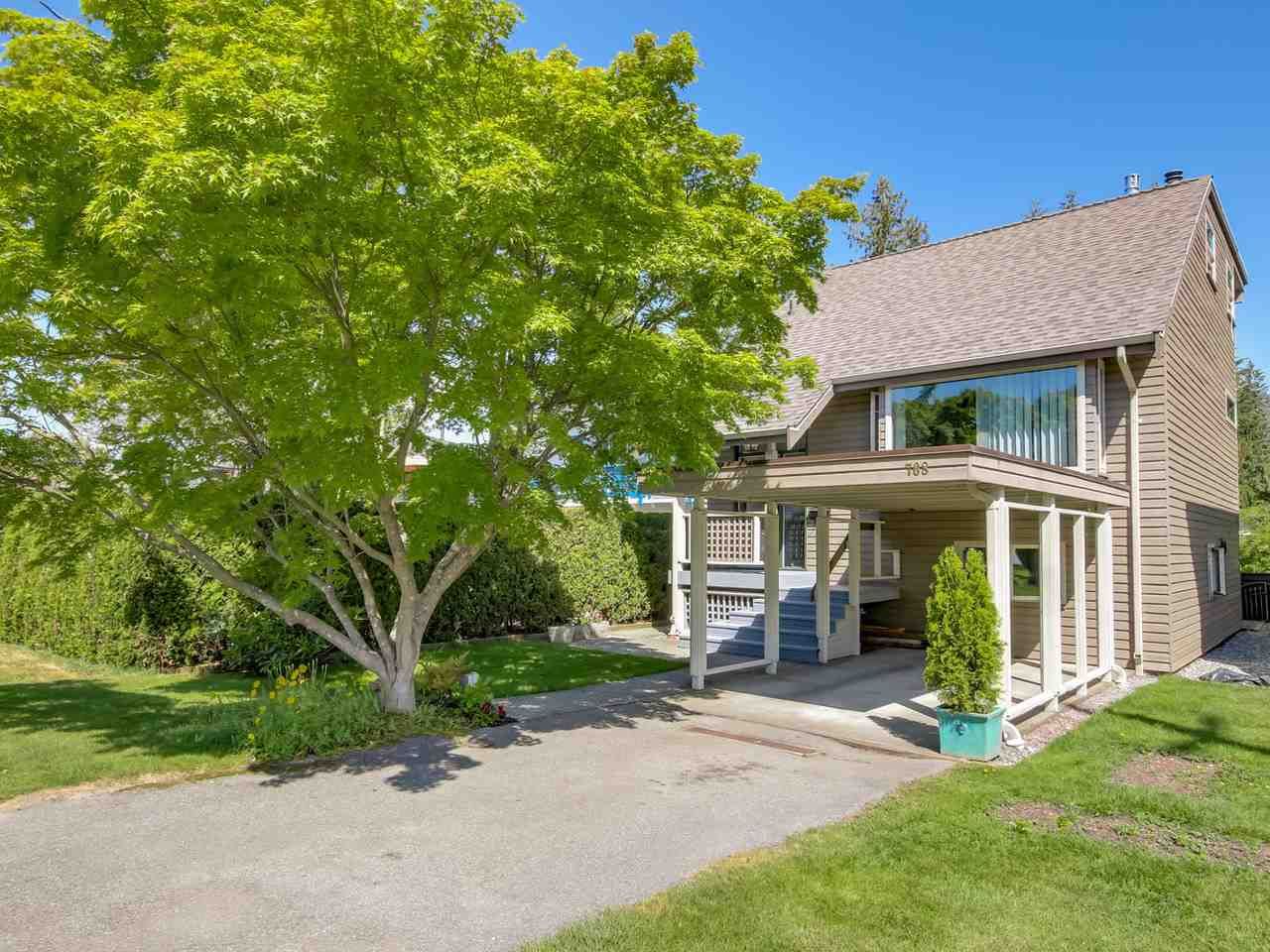 Photo 1: Photos: 768 E 16TH Street in North Vancouver: Boulevard House for sale in "Grand Boulevard" : MLS®# R2069671