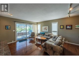 Photo 9: 1033 WESTMINSTER Avenue E in Penticton: House for sale : MLS®# 10313751