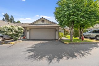 Photo 3: 307 20655 88 Avenue in Langley: Walnut Grove Townhouse for sale in "TWIN LAKES" : MLS®# R2779980