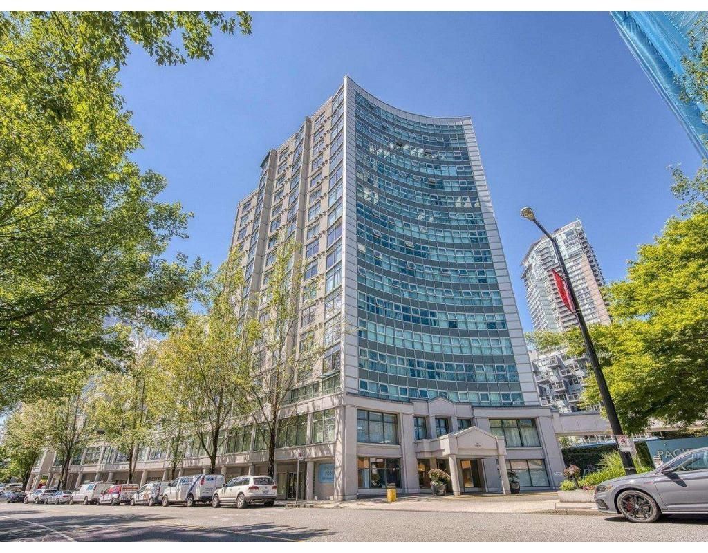 Main Photo: B101 1331 HOMER Street in Vancouver: Yaletown Condo for sale in "PACIFIC POINT" (Vancouver West)  : MLS®# R2648074