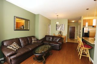 Photo 3: 117 2477 KELLY Avenue in Port Coquitlam: Central Pt Coquitlam Condo for sale in "SOUTH VERDE" : MLS®# R2050711