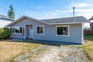 Photo 2: 2077 Eardley Rd in Campbell River: CR Willow Point House for sale : MLS®# 942761
