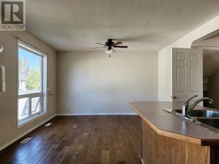Photo 8: 259 Peigan Court W in Lethbridge: House for sale : MLS®# A2050993