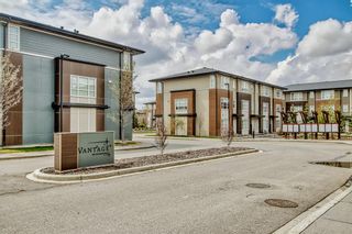 Photo 4: 737 Evanston Drive NW in Calgary: Evanston Row/Townhouse for sale : MLS®# A2054576