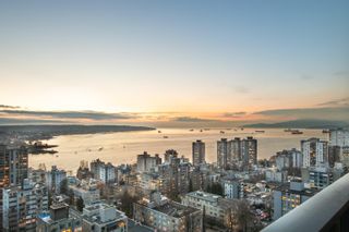 Main Photo: 1901 1171 JERVIS Street in Vancouver: West End VW Condo for sale in "THE JERVIS" (Vancouver West)  : MLS®# R2844714