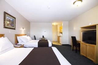 Photo 1: 52 ROOMS HOTEL FOR SALE SOUTHERN ALBERTA: Business with Property for sale
