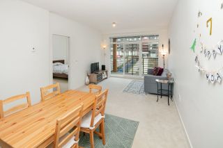 Photo 9: 311 5981 GRAY Avenue in Vancouver: University VW Condo for sale in "SAIL" (Vancouver West)  : MLS®# R2396731
