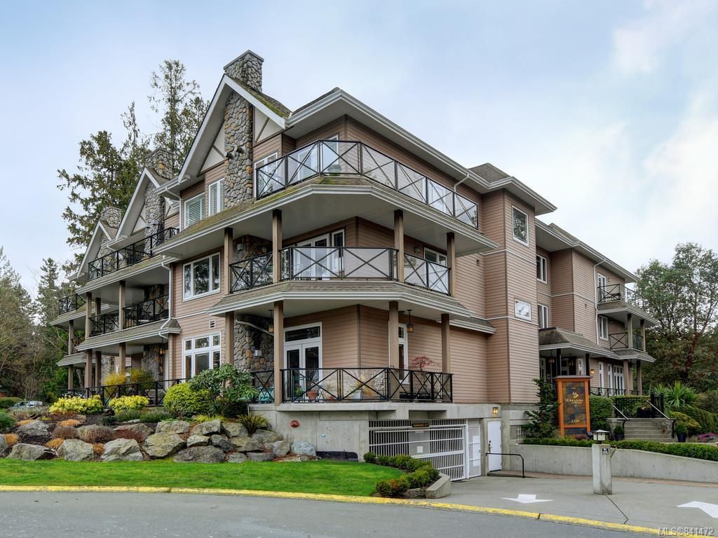 Main Photo: 206 2326 Harbour Rd in Sidney: Si Sidney North-East Condo for sale : MLS®# 841472