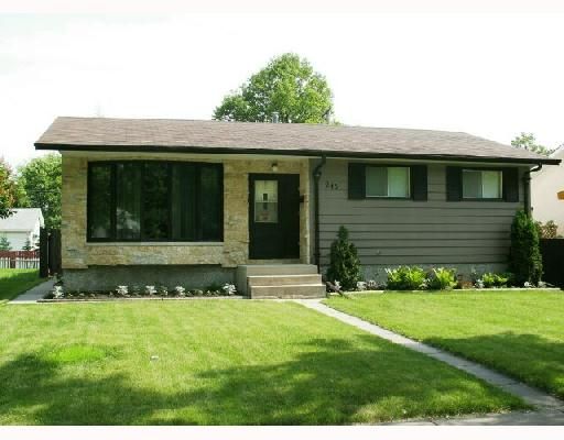 Main Photo:  in WINNIPEG: East Kildonan Residential for sale (North East Winnipeg)  : MLS®# 2812488