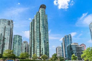 Photo 1: 208 588 BROUGHTON Street in Vancouver: Coal Harbour Condo for sale (Vancouver West)  : MLS®# R2392372