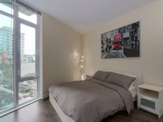 Photo 2: 310 88 W 1ST Avenue in Vancouver: False Creek Condo for sale in "THE ONE" (Vancouver West)  : MLS®# R2077463