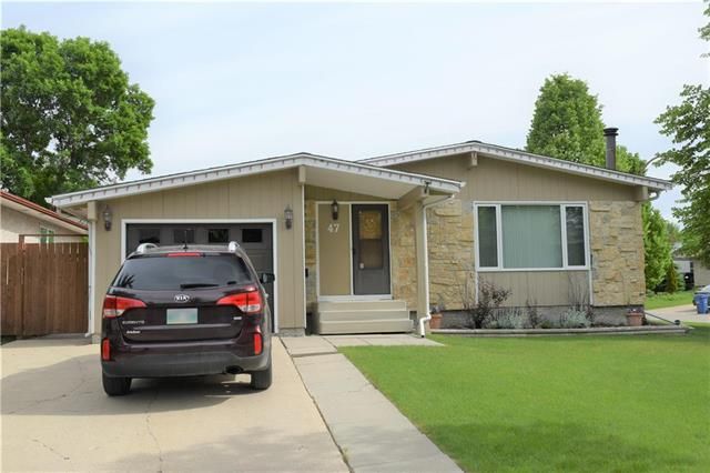 Main Photo: 47 Forest Lake Drive in Winnipeg: Waverley Heights Residential for sale (1L)  : MLS®# 1831974