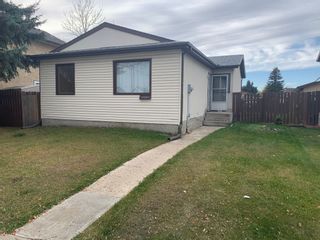 Photo 1: 16904 91 Street, NW in Edmonton: House for rent
