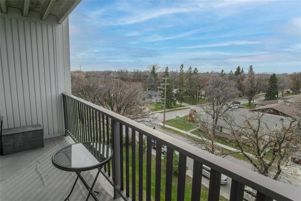 Photo 10: Photos: 505 175 Pulberry Street in Winnipeg: Pulberry Condominium for sale (2C)  : MLS®# 202125858