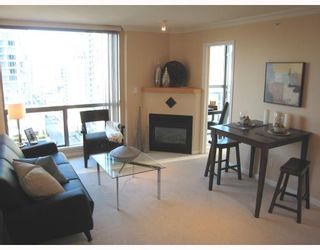 Photo 1: 1306 928 RICHARDS Street in Vancouver: Downtown VW Condo for sale (Vancouver West)  : MLS®# V756853