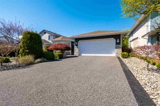 Photo 1: 7207 CIRCLE Drive in Chilliwack: Sardis West Vedder Rd House for sale (Sardis)  : MLS®# R2567264