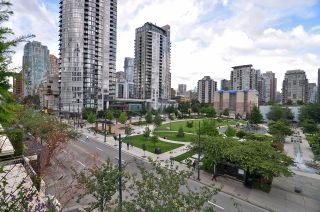 Photo 21: 411 1225 RICHARDS Street in Vancouver: Yaletown Condo for sale in "Eden" (Vancouver West)  : MLS®# V1052342