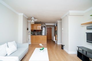 Photo 8: 1802 1189 HOWE Street in Vancouver: Downtown VW Condo for sale in "THE GENESIS" (Vancouver West)  : MLS®# R2816758