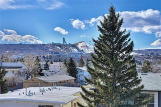 Photo 2: 4514 73 Street NW in Calgary: Bowness Row/Townhouse for sale : MLS®# A1081394