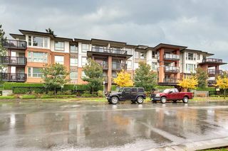 Photo 1: 205 1153 KENSAL PLACE in Coquitlam: New Horizons Condo for sale : MLS®# R2309910