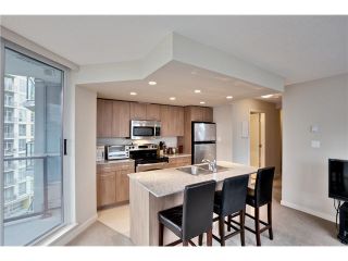 Photo 6: 808 1212 HOWE Street in Vancouver: Downtown VW Condo for sale in "1212 HOWE" (Vancouver West)  : MLS®# V1103940