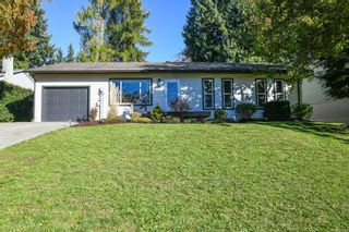 Photo 1: 792 Highwood Dr in Comox: CV Comox (Town of) House for sale (Comox Valley)  : MLS®# 947366