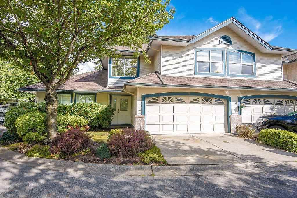 Main Photo: 33 7330 122 Street in Surrey: West Newton Townhouse for sale : MLS®# R2468560