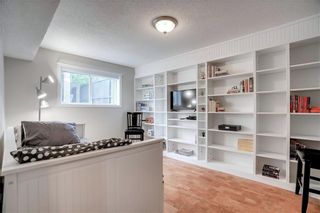 Photo 10: 3810 1 Street NW in Calgary: Highland Park Semi Detached for sale : MLS®# C4245221
