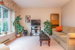 Photo 5: 7 515 Mount View Ave in VICTORIA: Co Hatley Park Row/Townhouse for sale (Colwood)  : MLS®# 825575