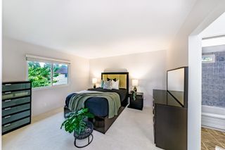 Photo 25: 1774 SUMMERHILL Grove in Surrey: Crescent Bch Ocean Pk. House for sale (South Surrey White Rock)  : MLS®# R2790598