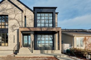 Photo 2: 9342 86 Avenue in Edmonton: Zone 18 House Half Duplex for sale : MLS®# E4382294